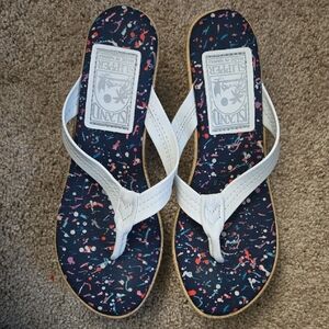 Island Slipper Recycled Canvas + Leather Thong Platform - Size 7
